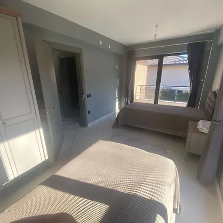 ヴィラ Lina Garden