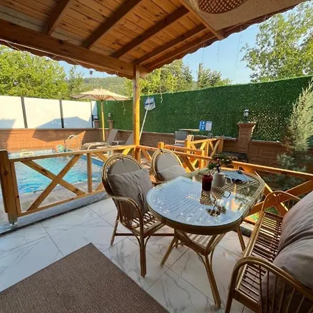 Lina Garden ヴィラ サパンジャ